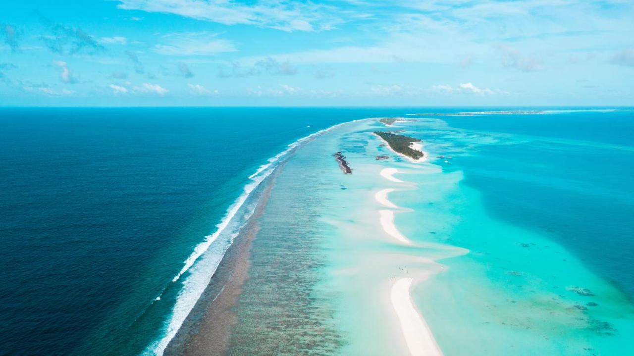 Sands Grand Dhigurah  Exterior photo