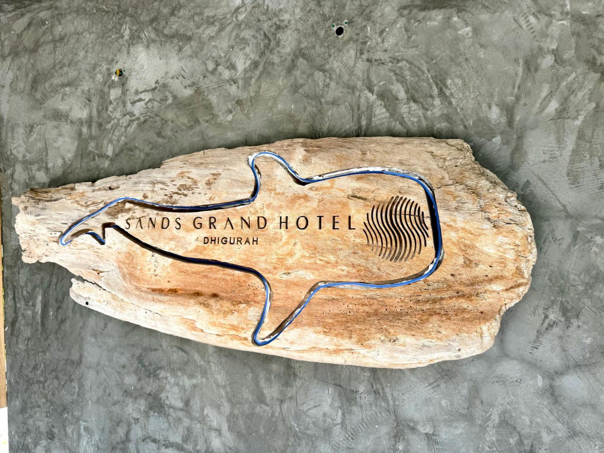 Sands Grand Dhigurah  Exterior photo