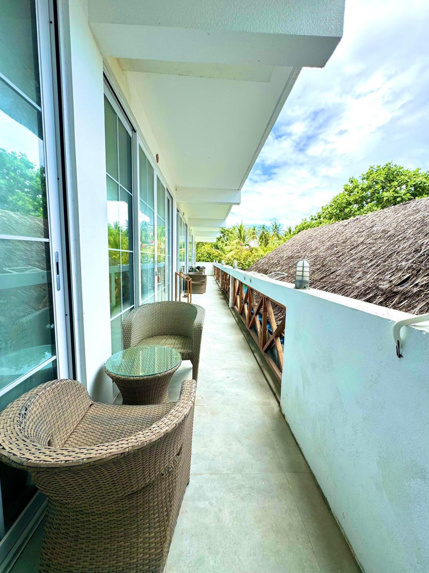 Sands Grand Dhigurah  Exterior photo