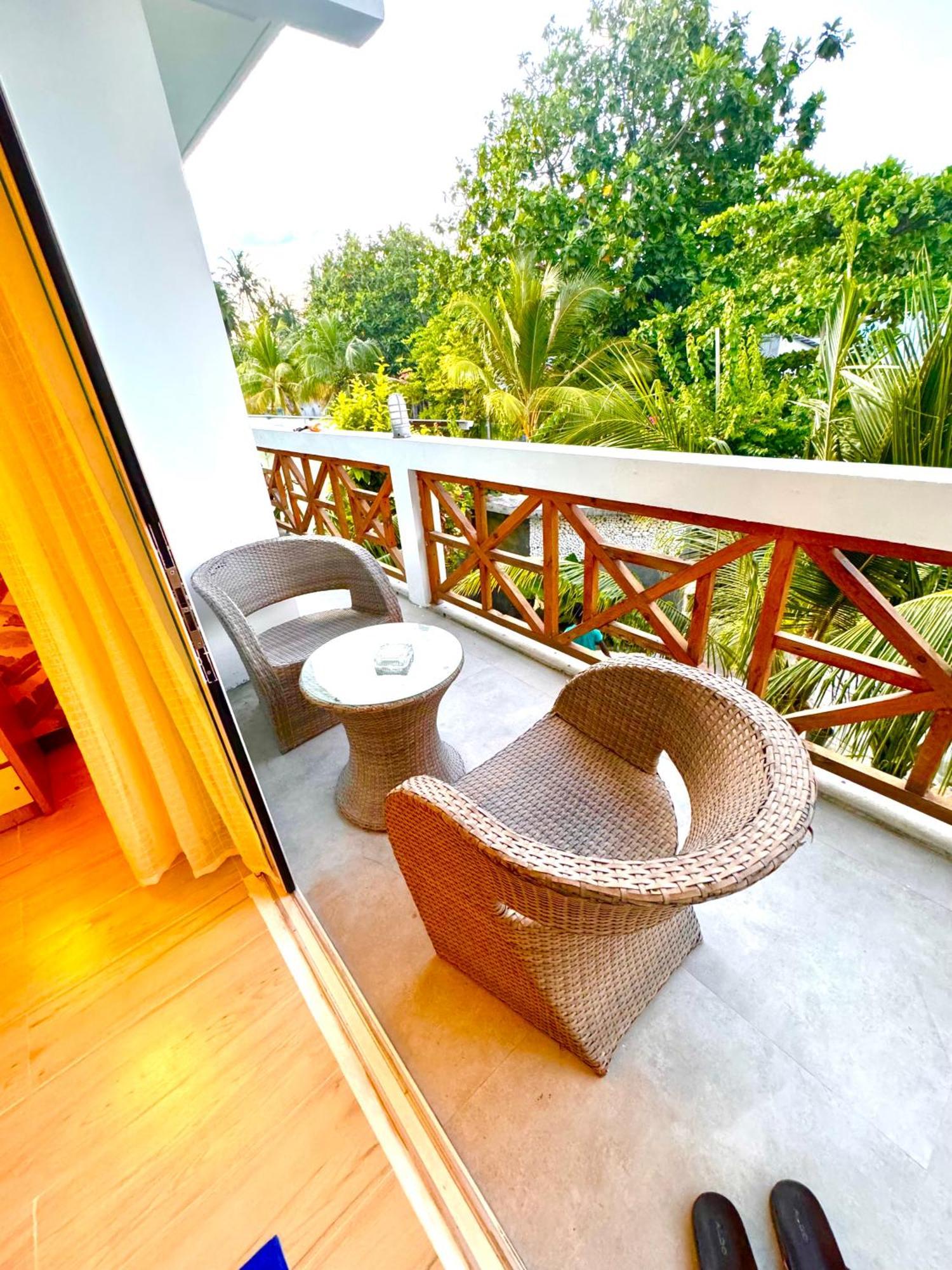 Sands Grand Dhigurah  Exterior photo