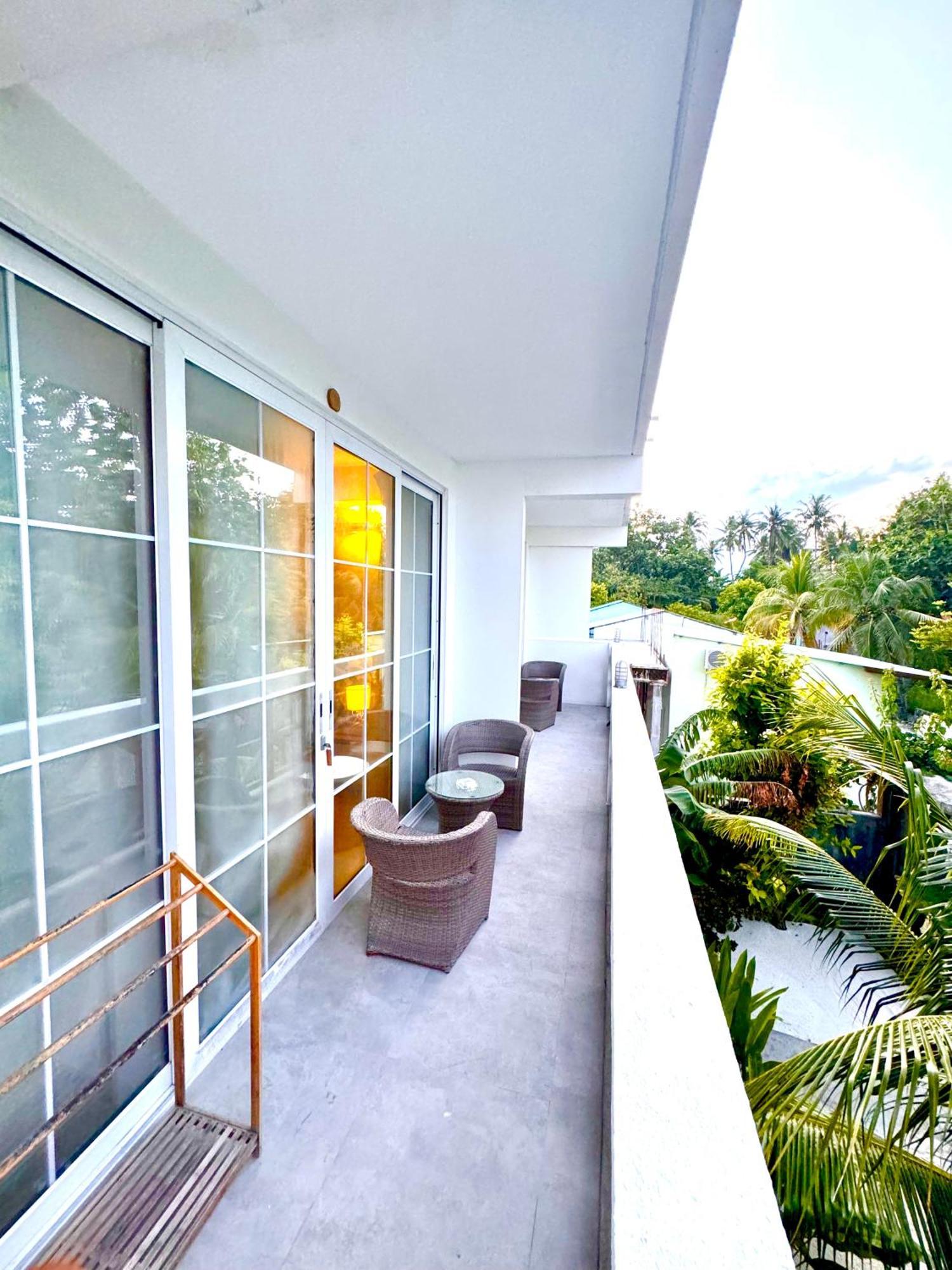 Sands Grand Dhigurah  Exterior photo