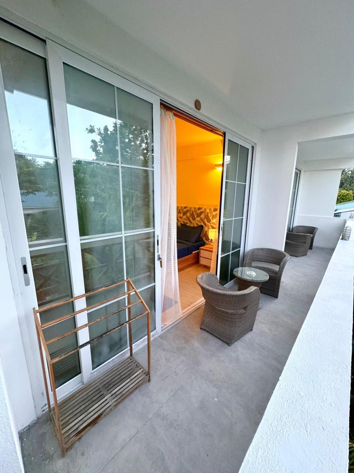 Sands Grand Dhigurah  Exterior photo