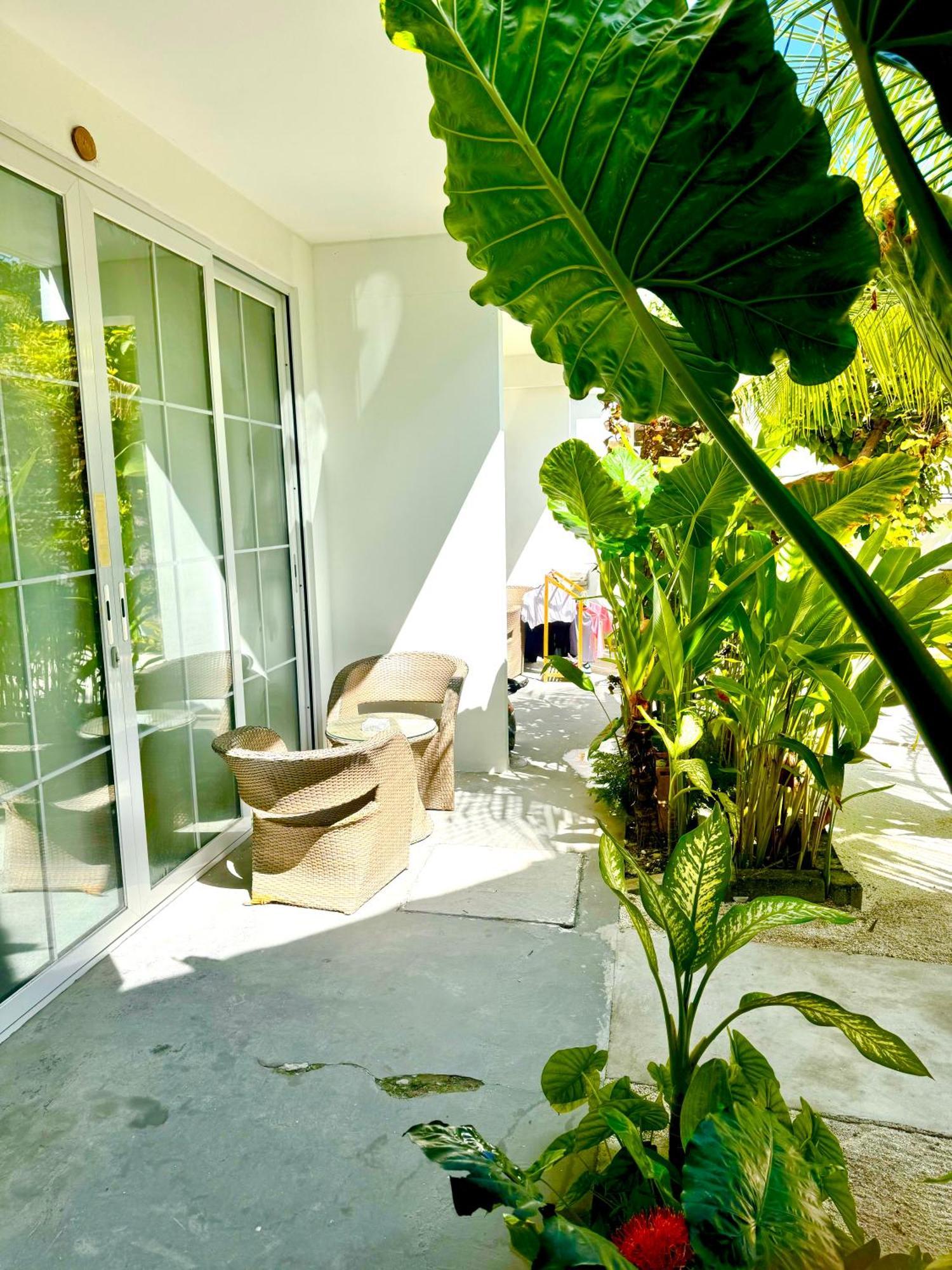 Sands Grand Dhigurah  Exterior photo